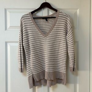 White House Black Market Striped V-Neck Sweater - Cream and Tan Size Large